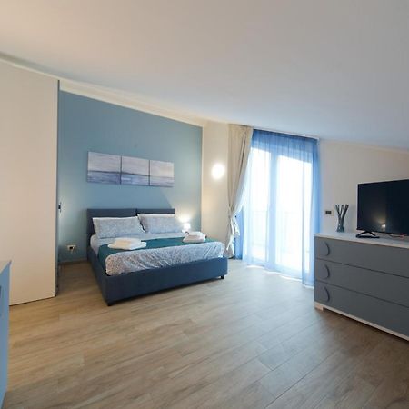 Slow Chic Apartment Beb Policlinico 墨西拿 外观 照片