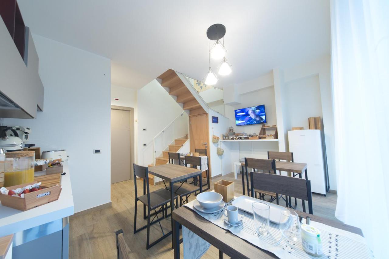 Slow Chic Apartment Beb Policlinico 墨西拿 外观 照片