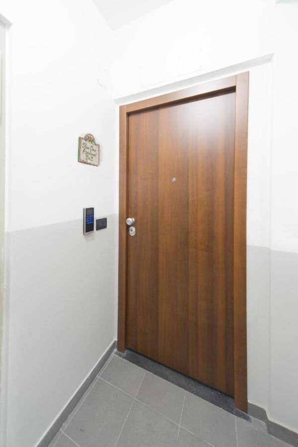 Slow Chic Apartment Beb Policlinico 墨西拿 外观 照片