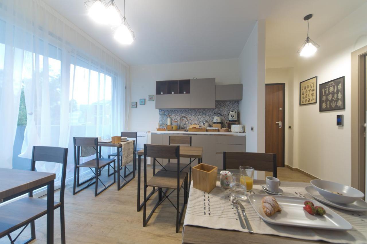 Slow Chic Apartment Beb Policlinico 墨西拿 外观 照片